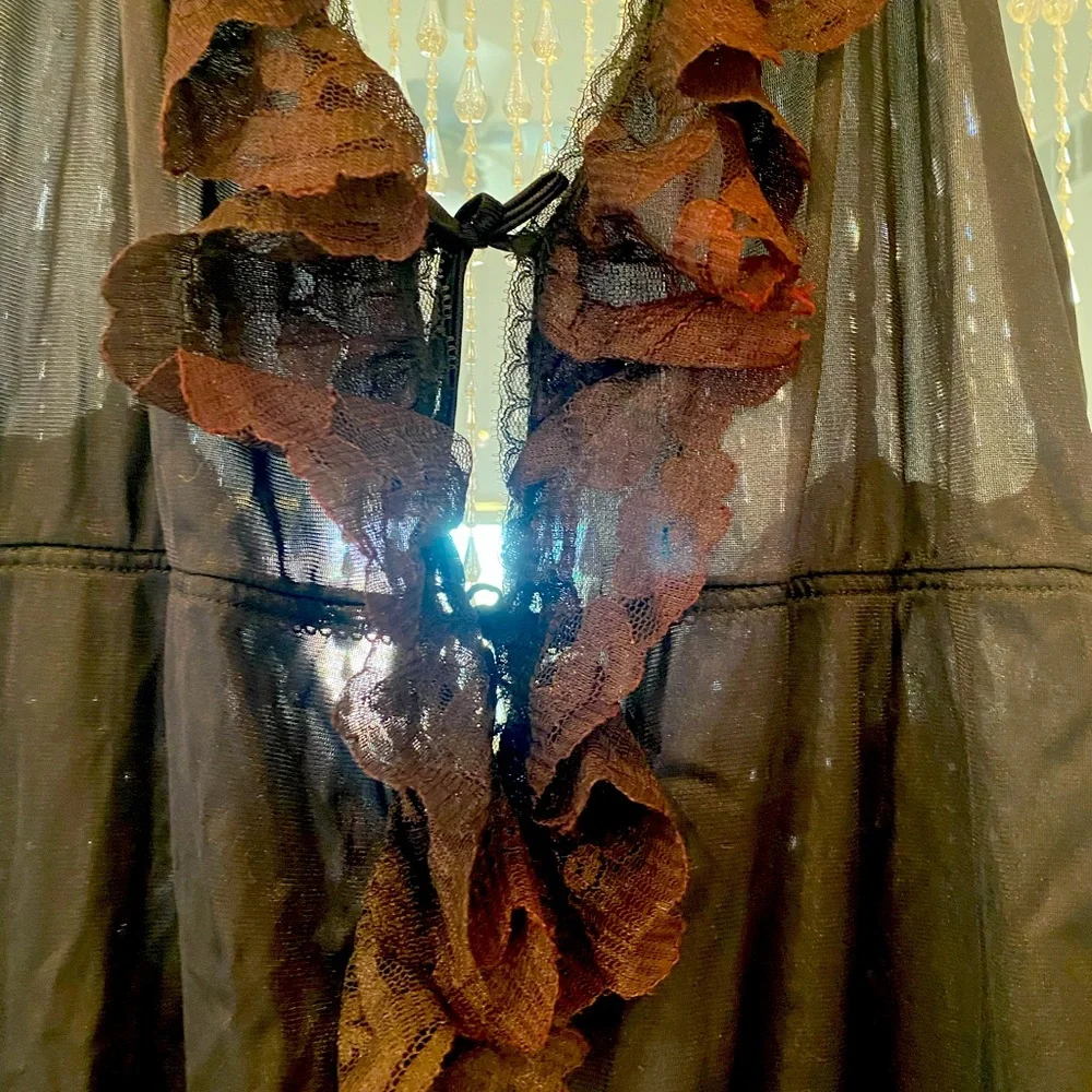 VINTAGE LONG NIGHTGOWN - Picture 9 of 11